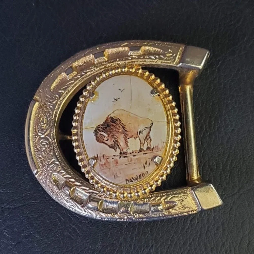Hand Painted Buffalo Horseshoe Belt Buckle Gold Tone Signed Dawson REPAIRED